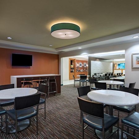 Springhill Suites By Marriott Лотон Екстер'єр фото