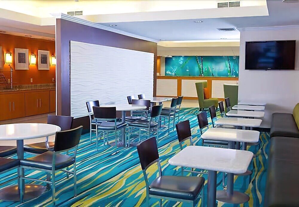 Springhill Suites By Marriott Лотон Екстер'єр фото